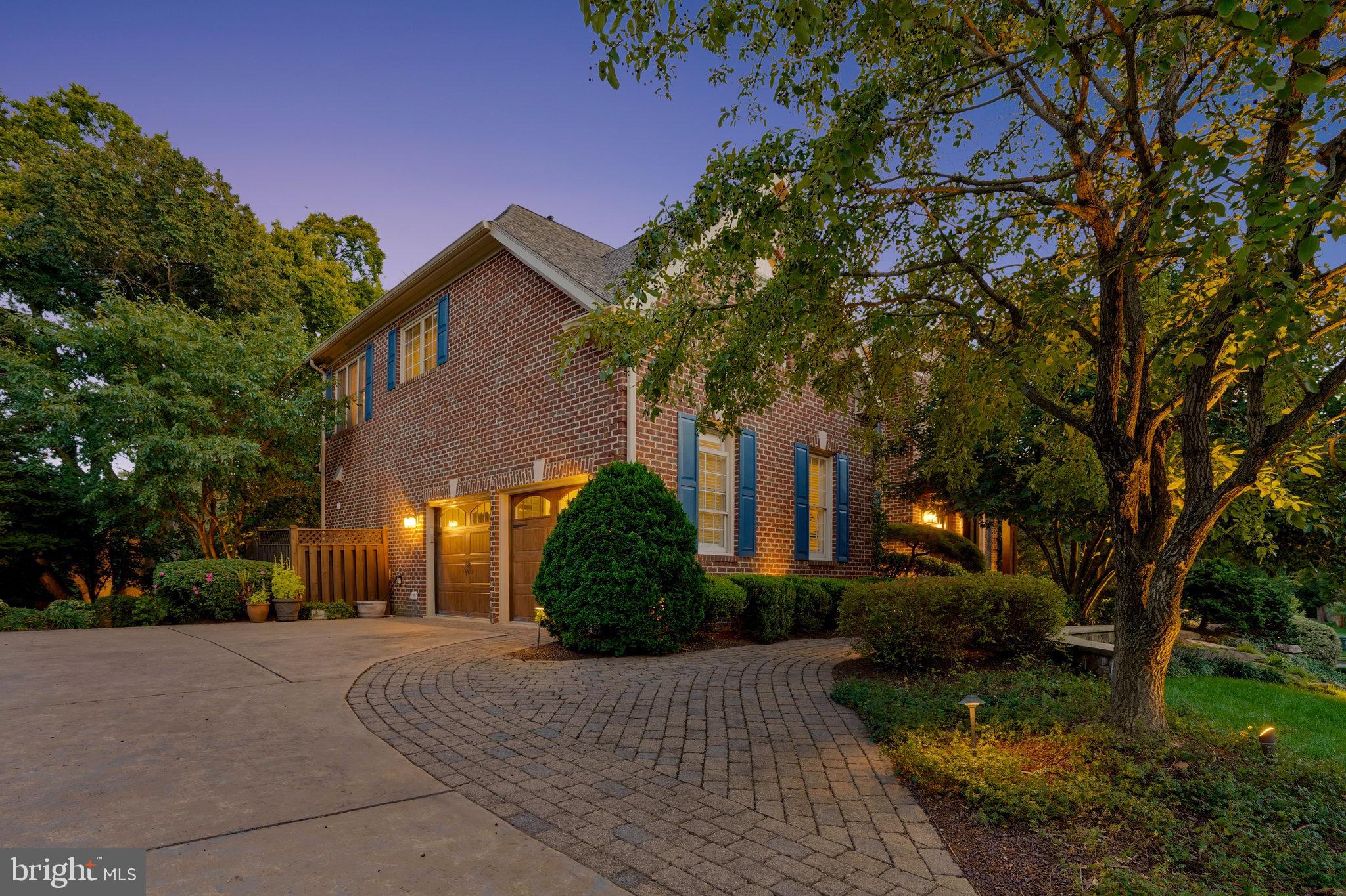 MC LEAN HAMLET - Residential