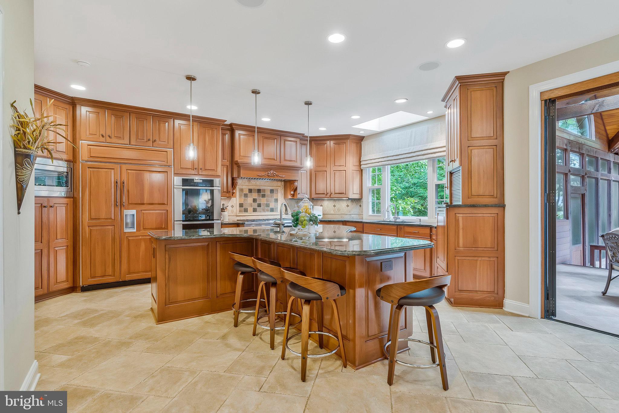 MC LEAN HAMLET - Residential