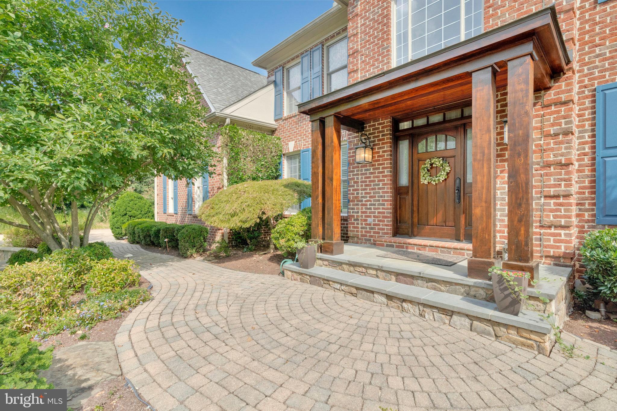 MC LEAN HAMLET - Residential