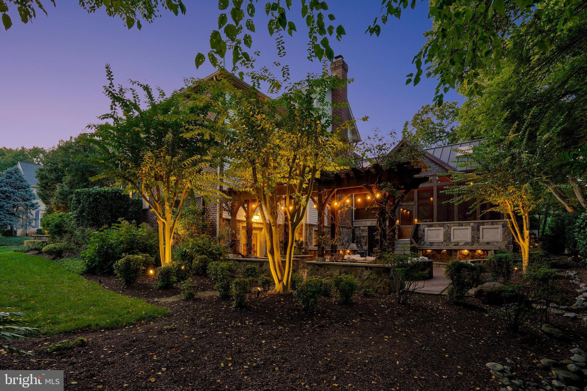 MC LEAN HAMLET - Residential