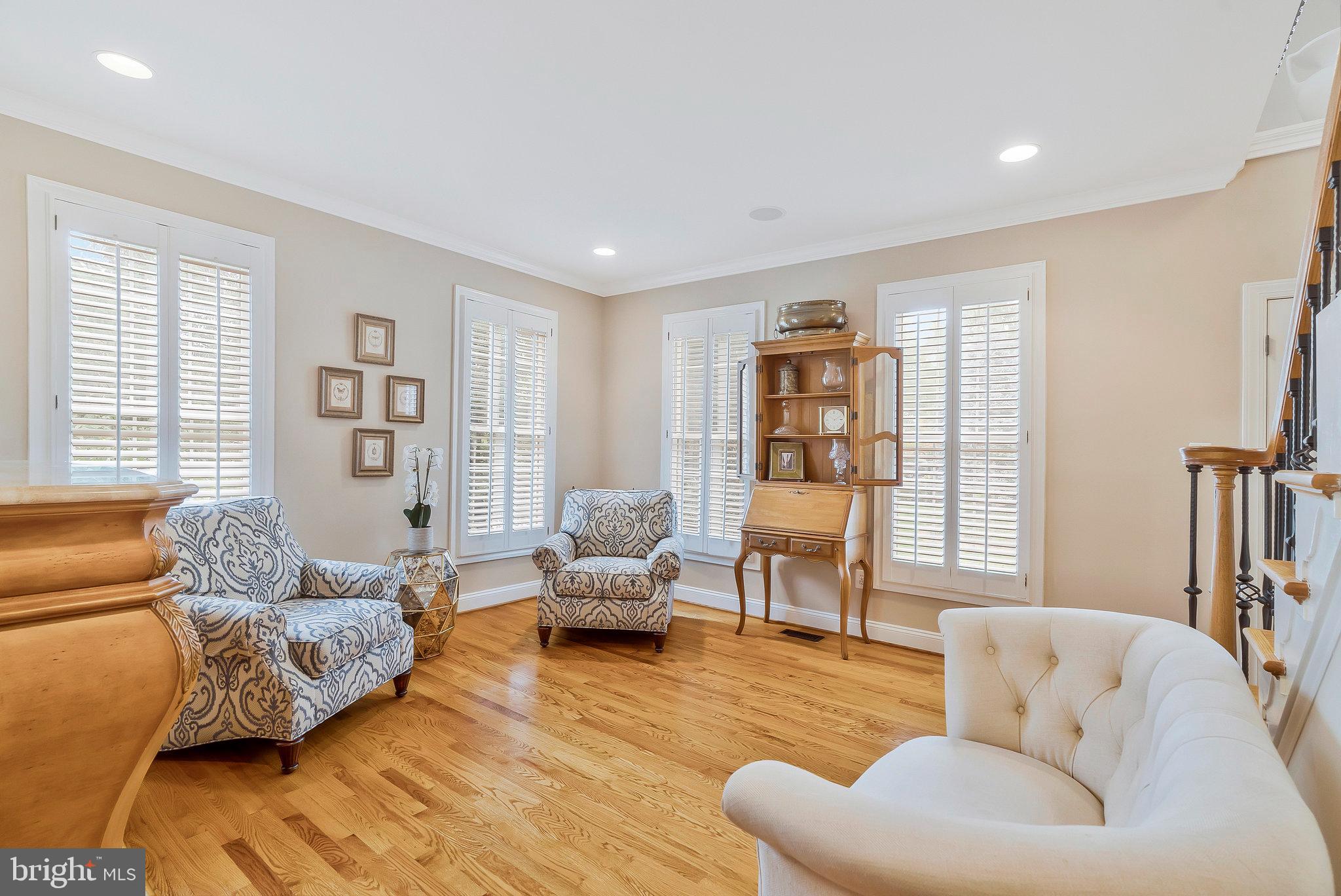 MC LEAN HAMLET - Residential