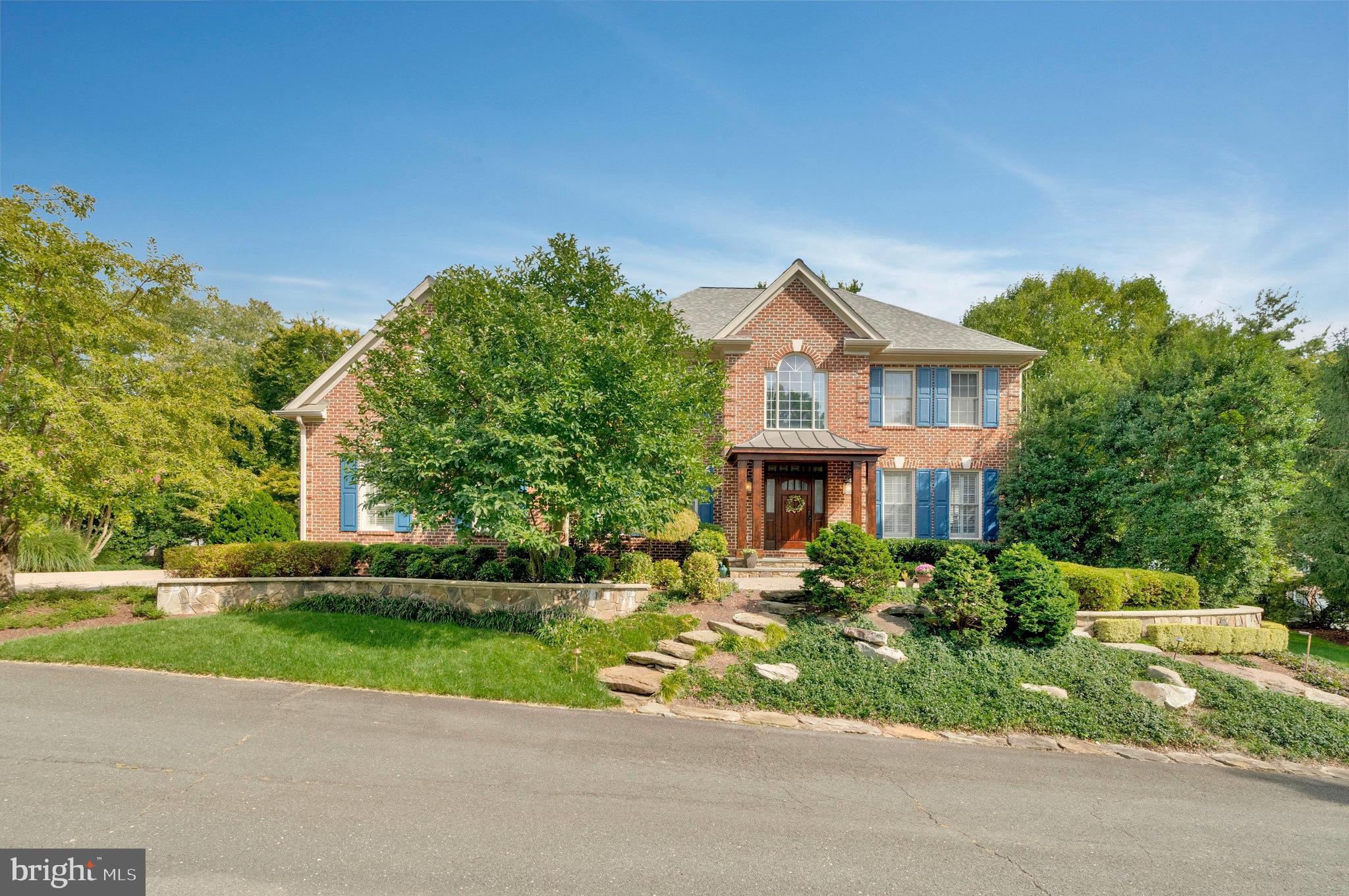 MC LEAN HAMLET - Residential