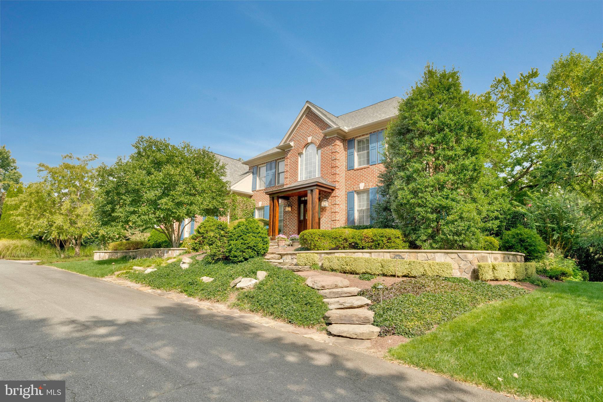 MC LEAN HAMLET - Residential