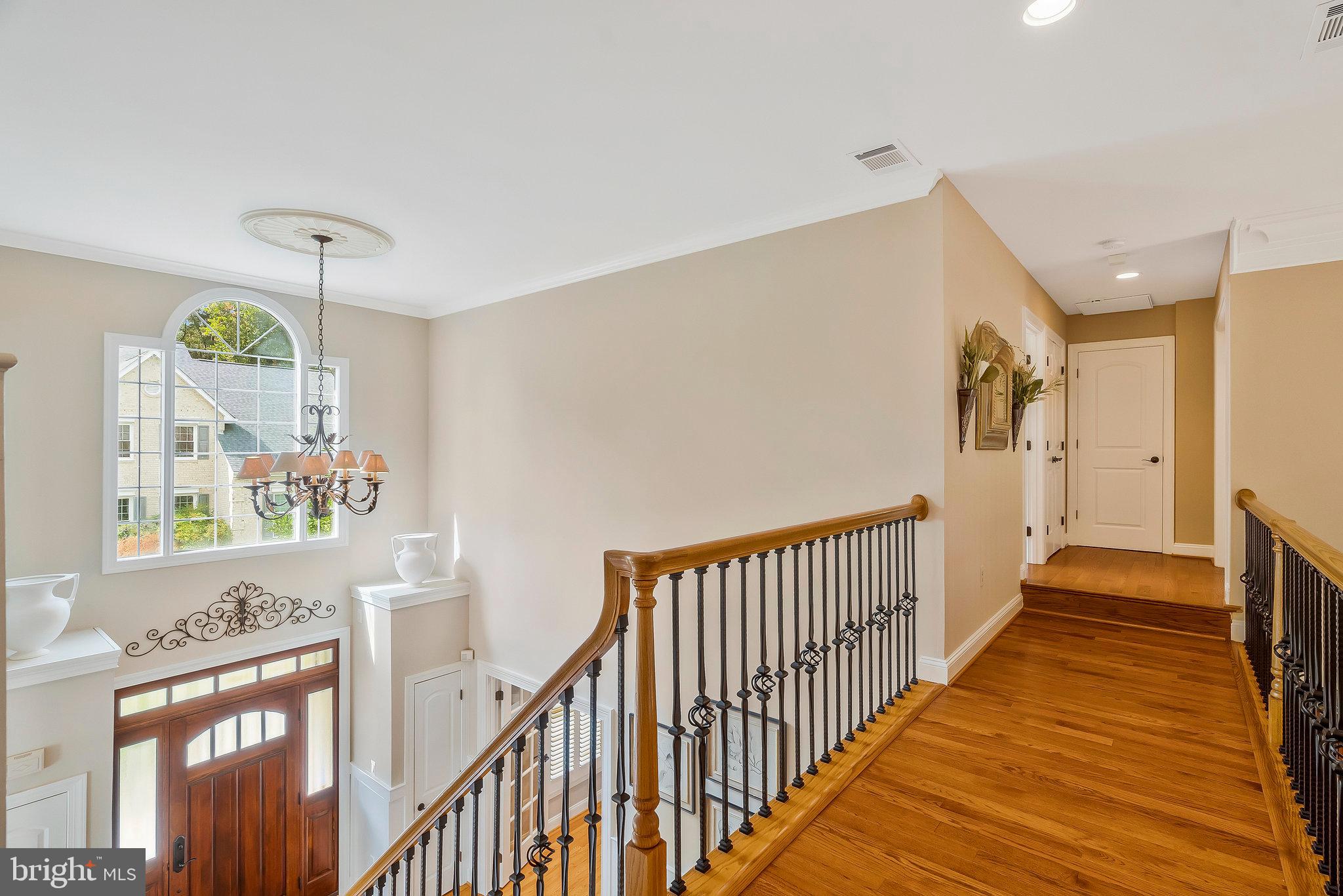 MC LEAN HAMLET - Residential