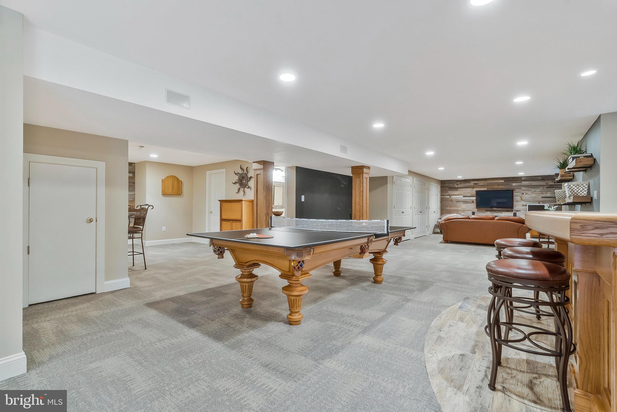 MC LEAN HAMLET - Residential