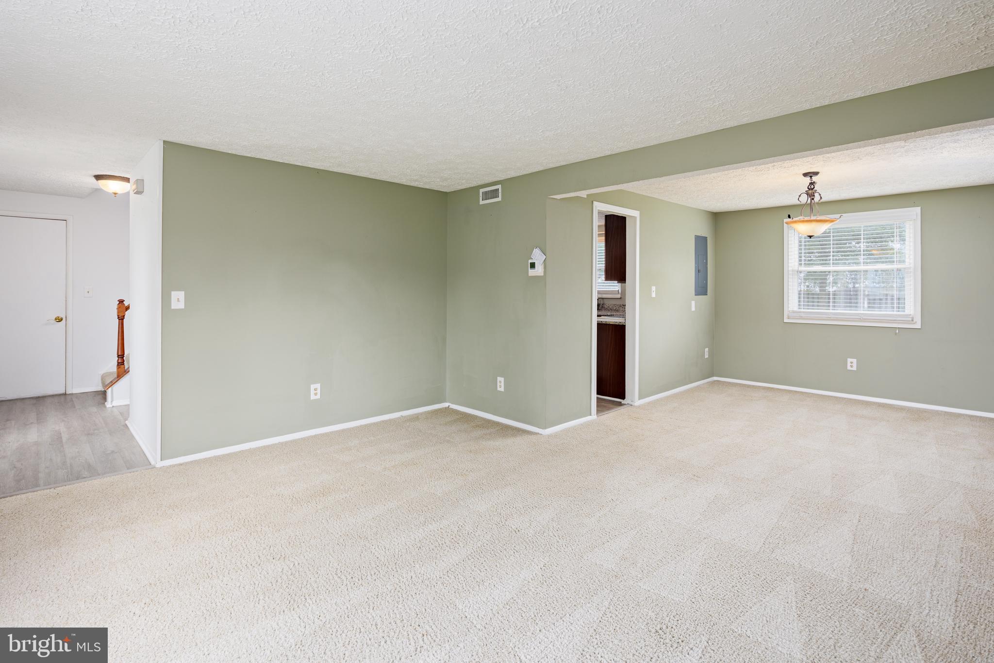 HARMANS WOODS - Residential