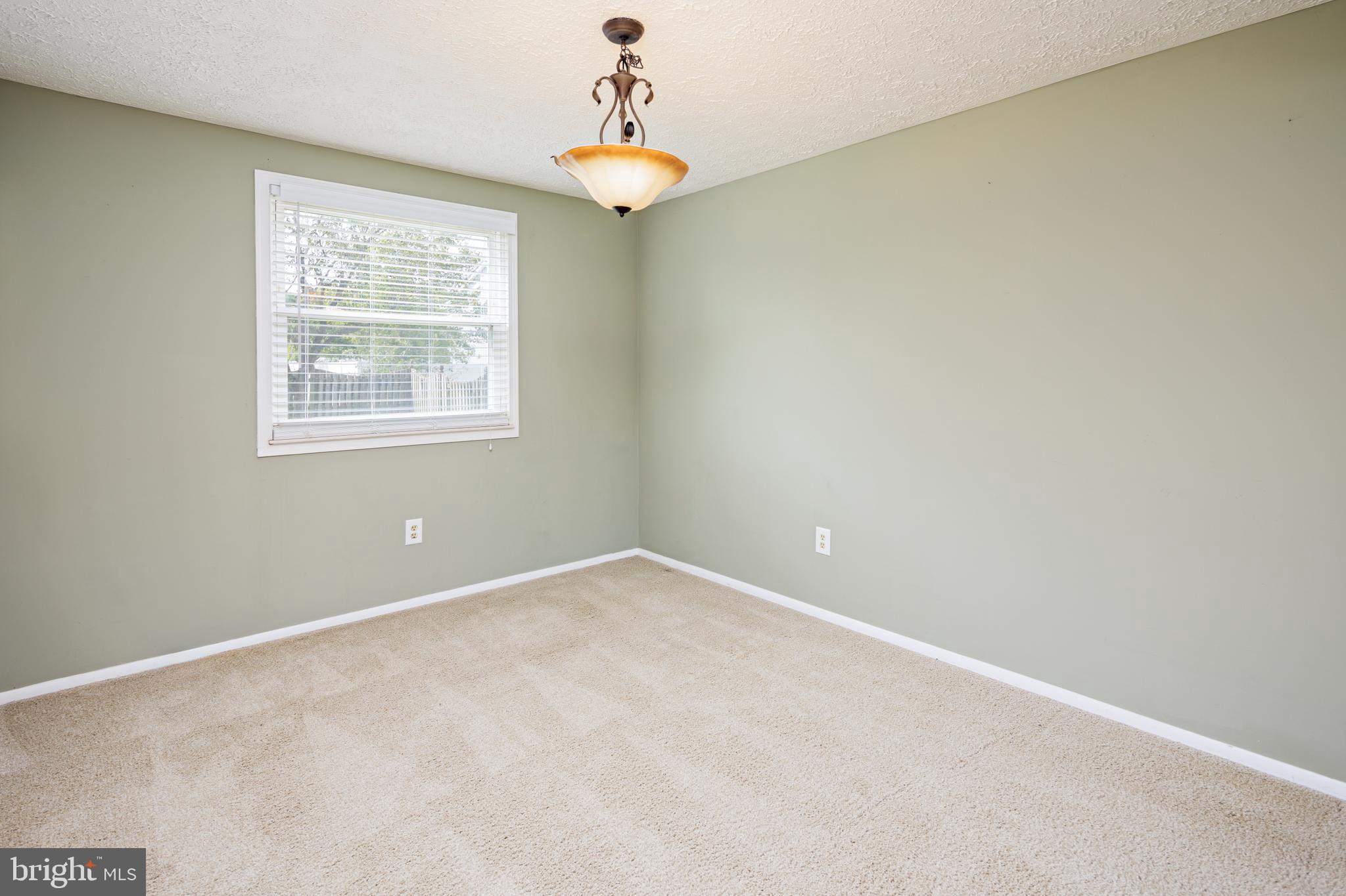 HARMANS WOODS - Residential