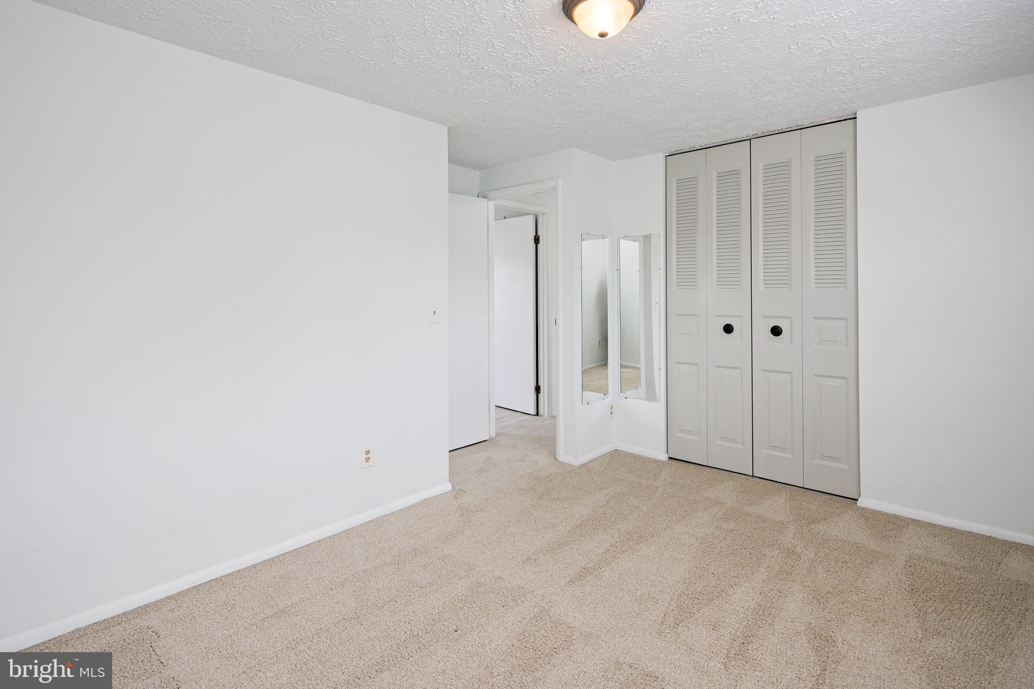 HARMANS WOODS - Residential