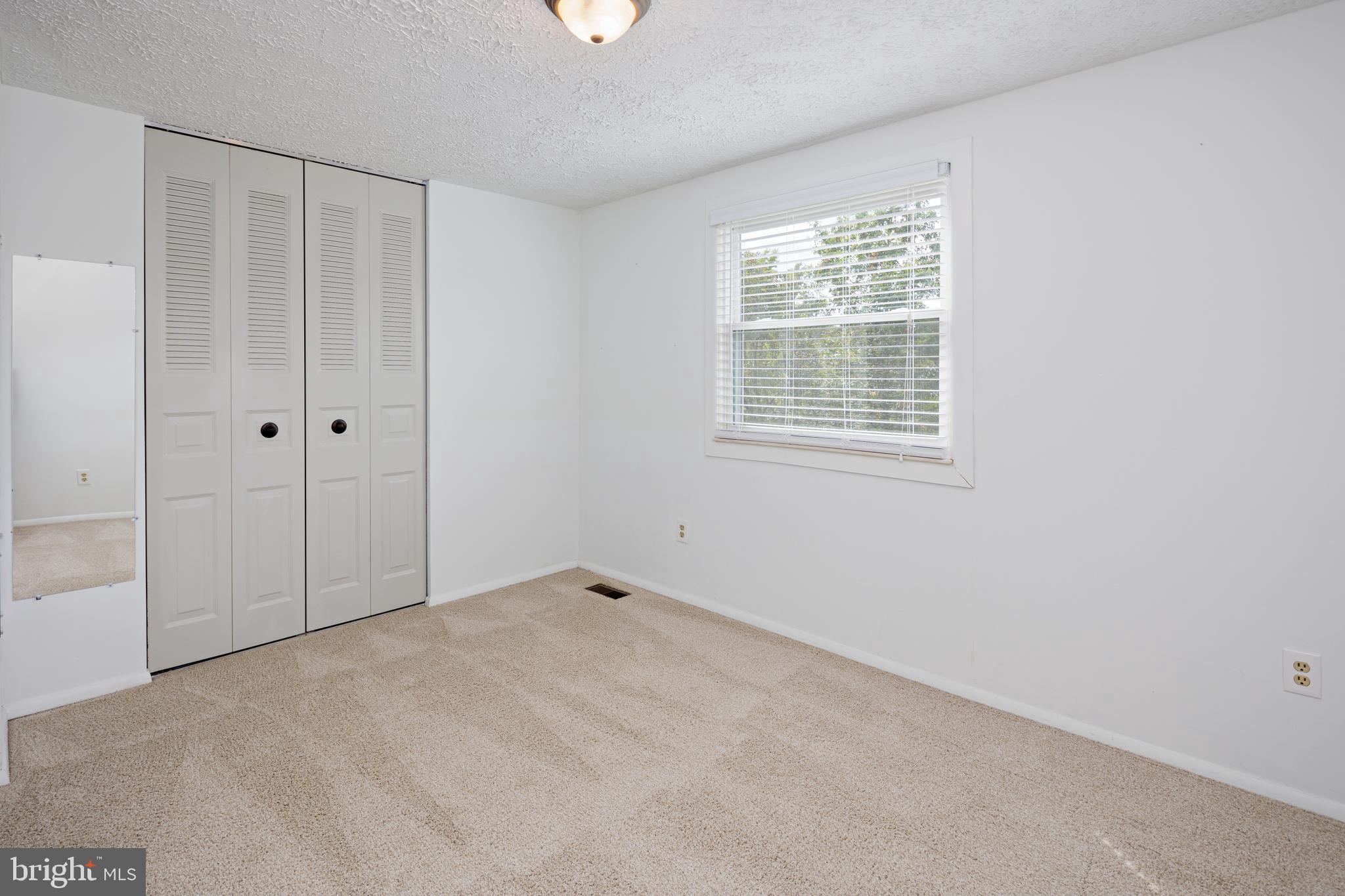 HARMANS WOODS - Residential