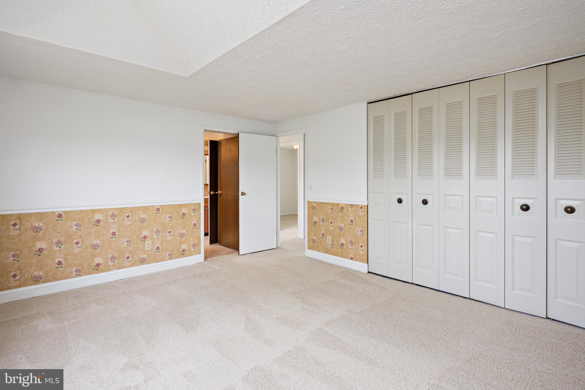 HARMANS WOODS - Residential