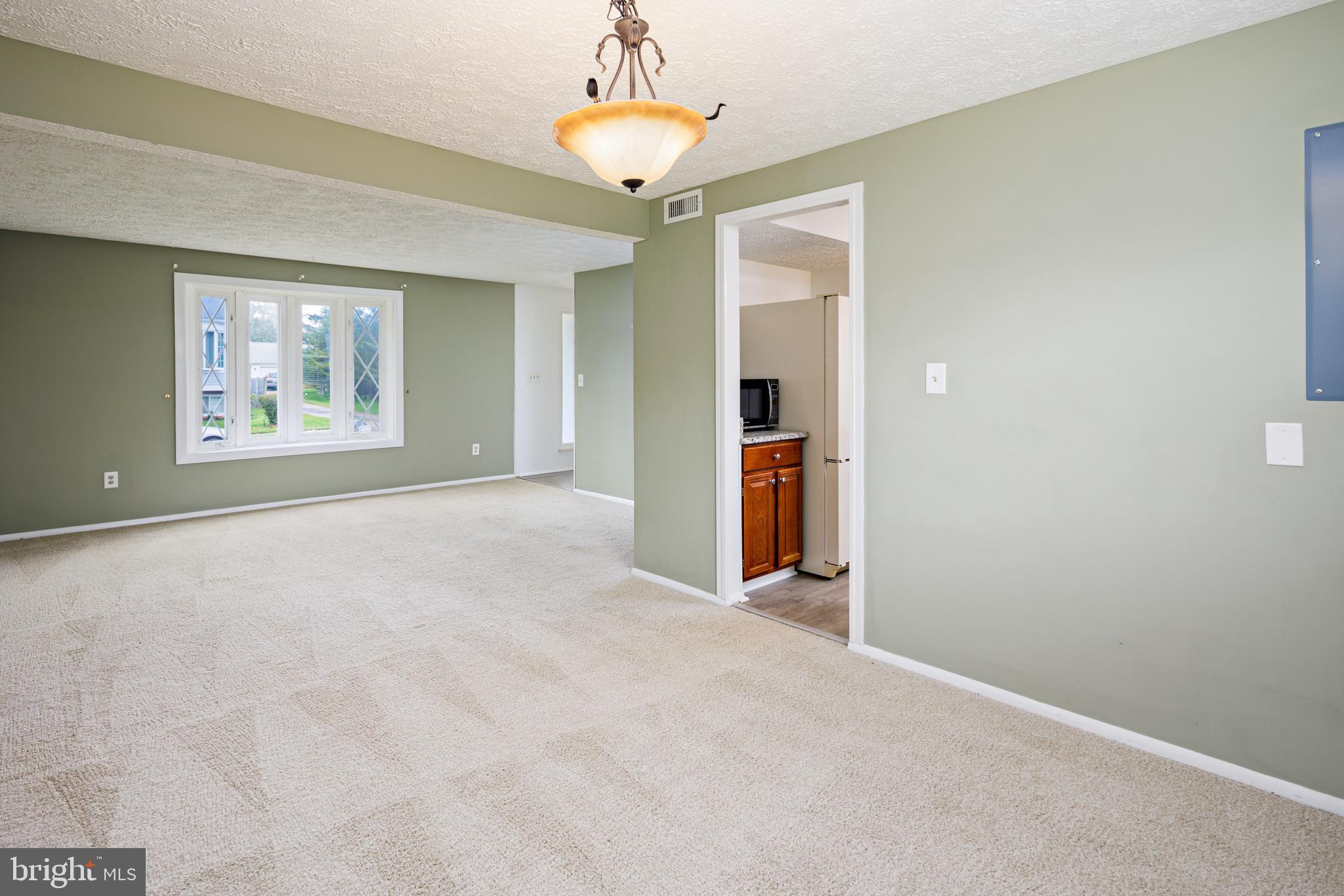 HARMANS WOODS - Residential