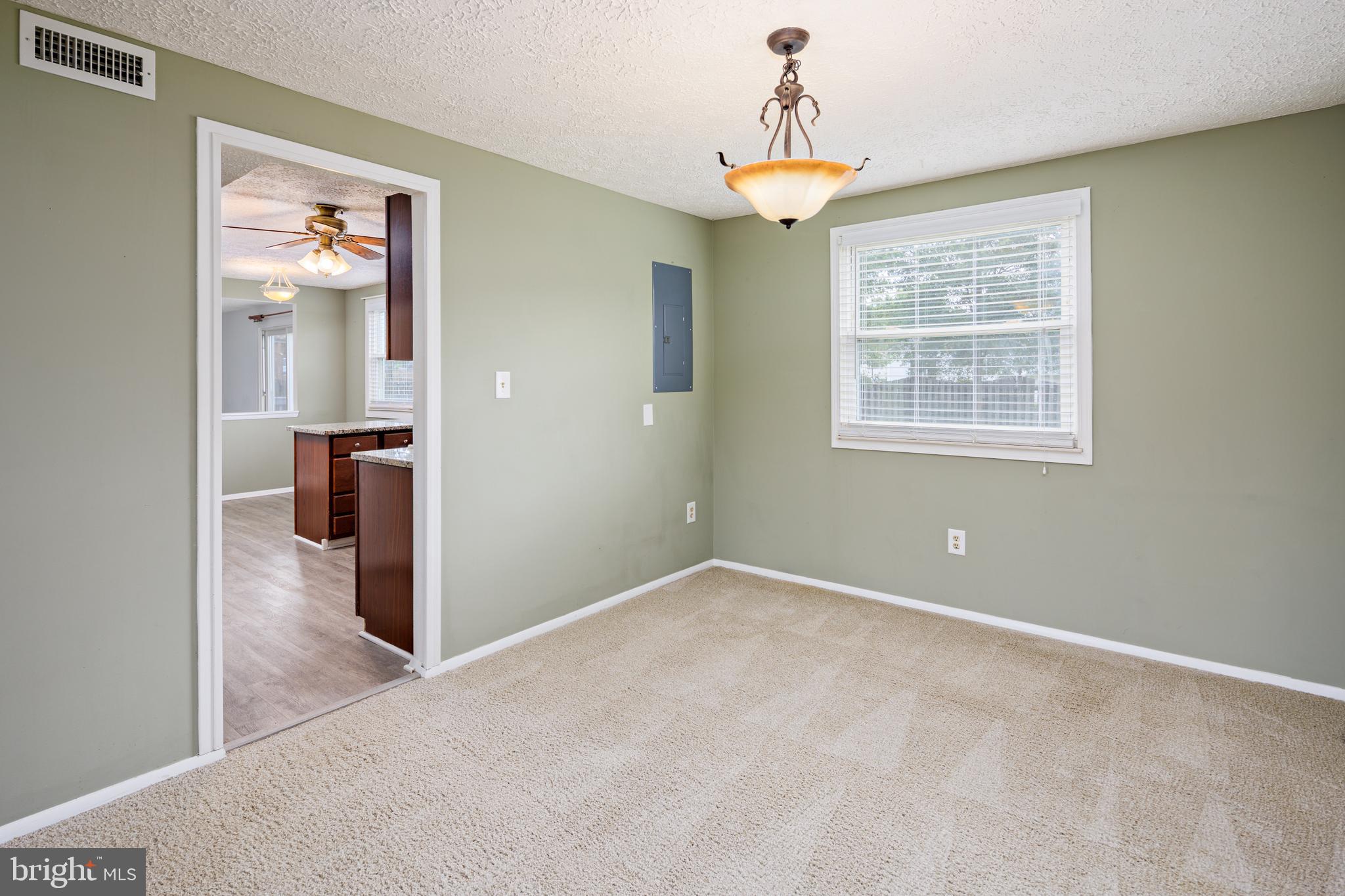 HARMANS WOODS - Residential