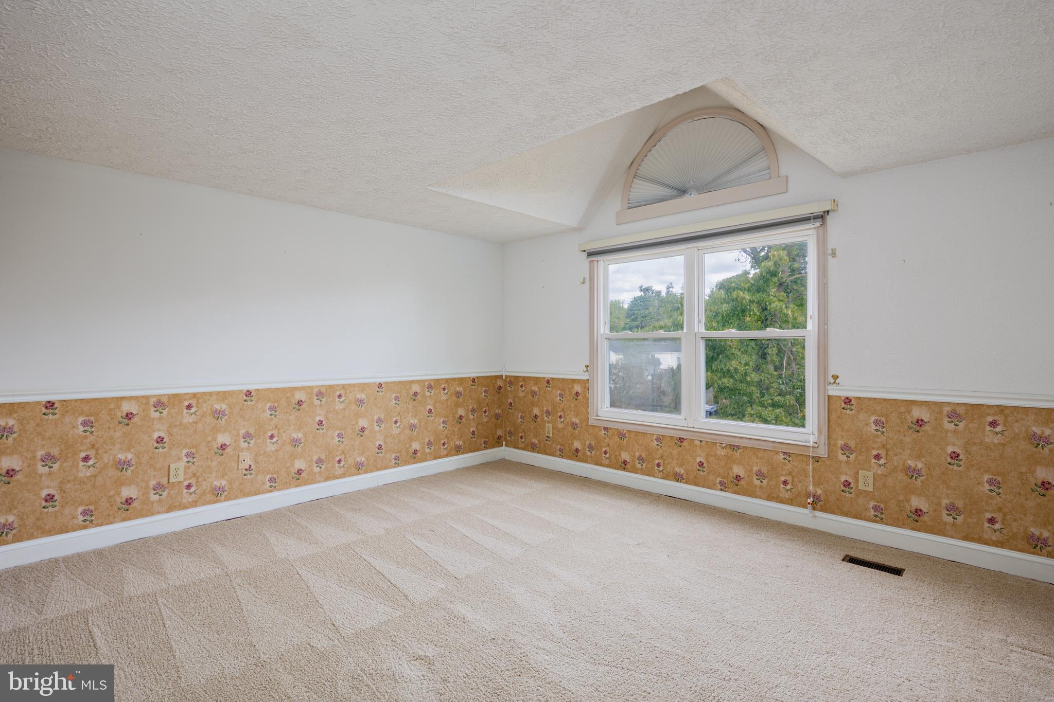 HARMANS WOODS - Residential