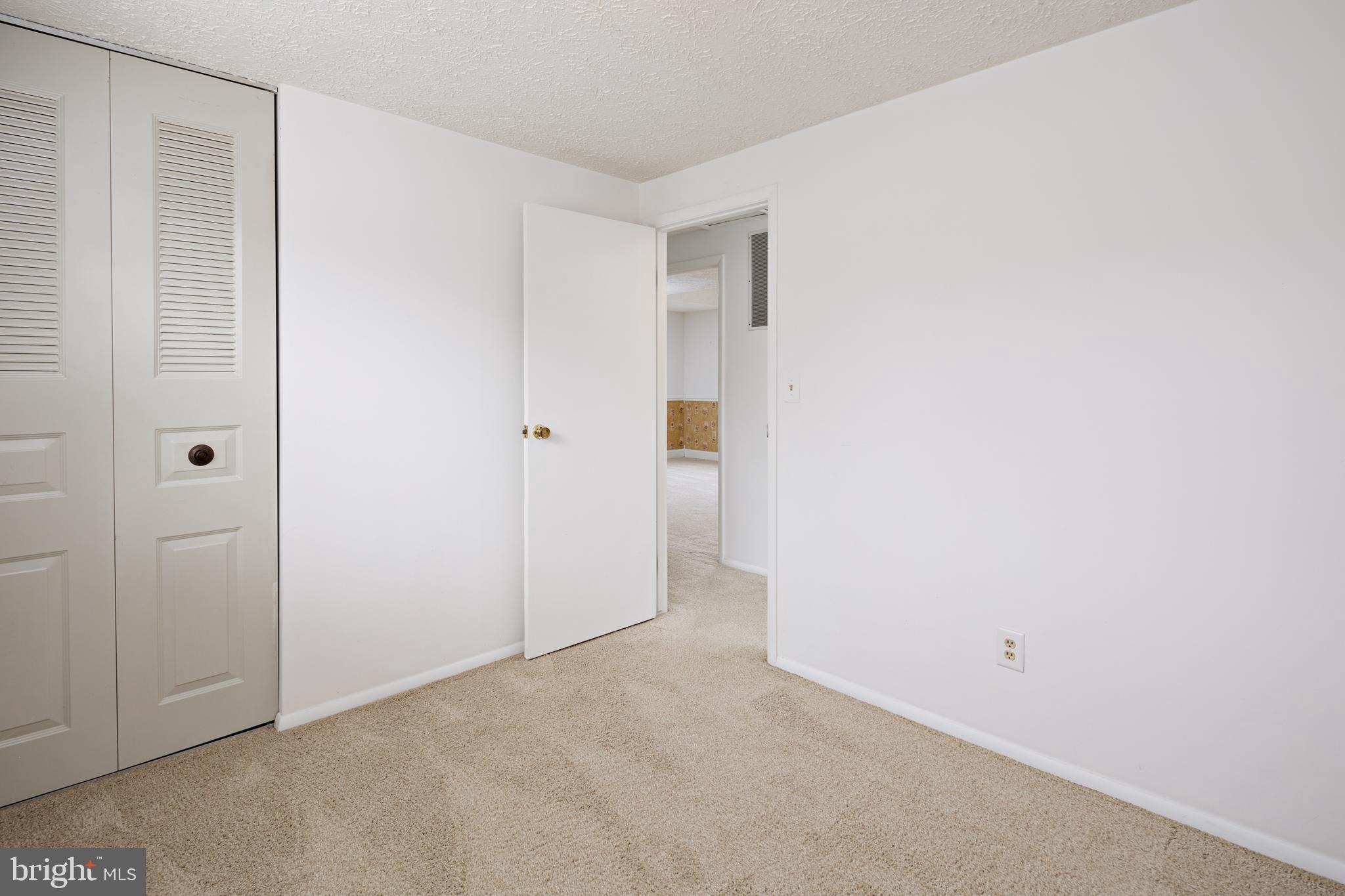 HARMANS WOODS - Residential