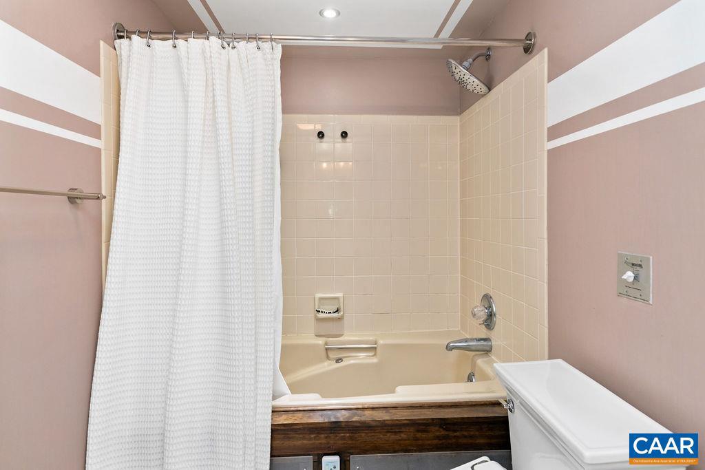 WINTERGREEN RESORT - Residential