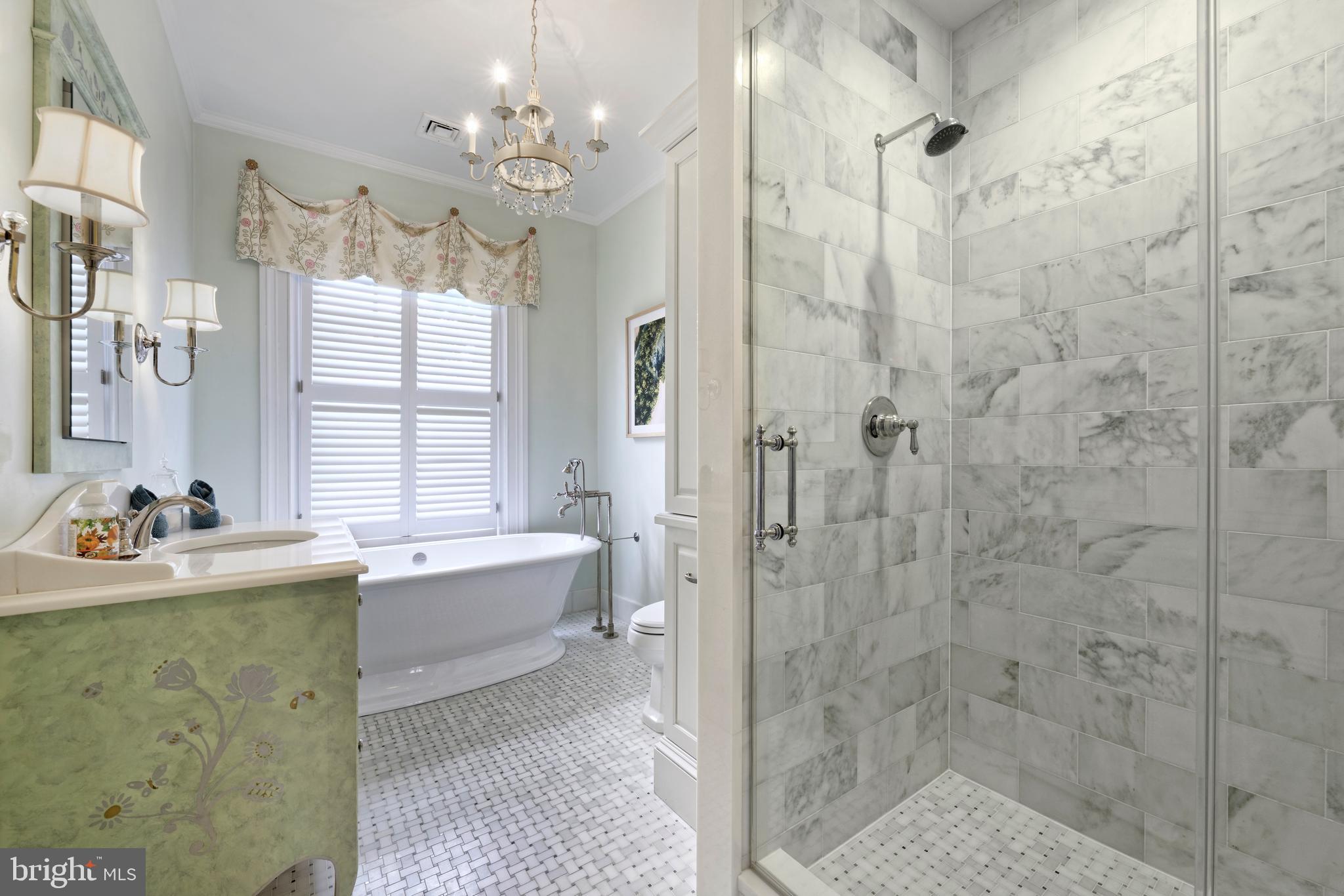 OLD TOWN ALEXANDRIA - Residential