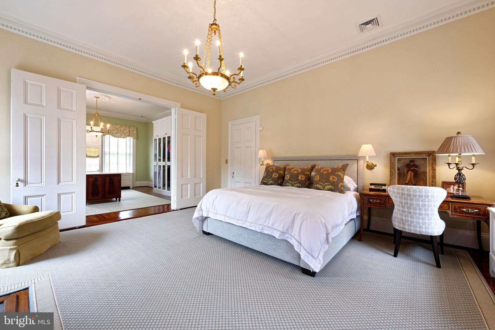 OLD TOWN ALEXANDRIA - Residential