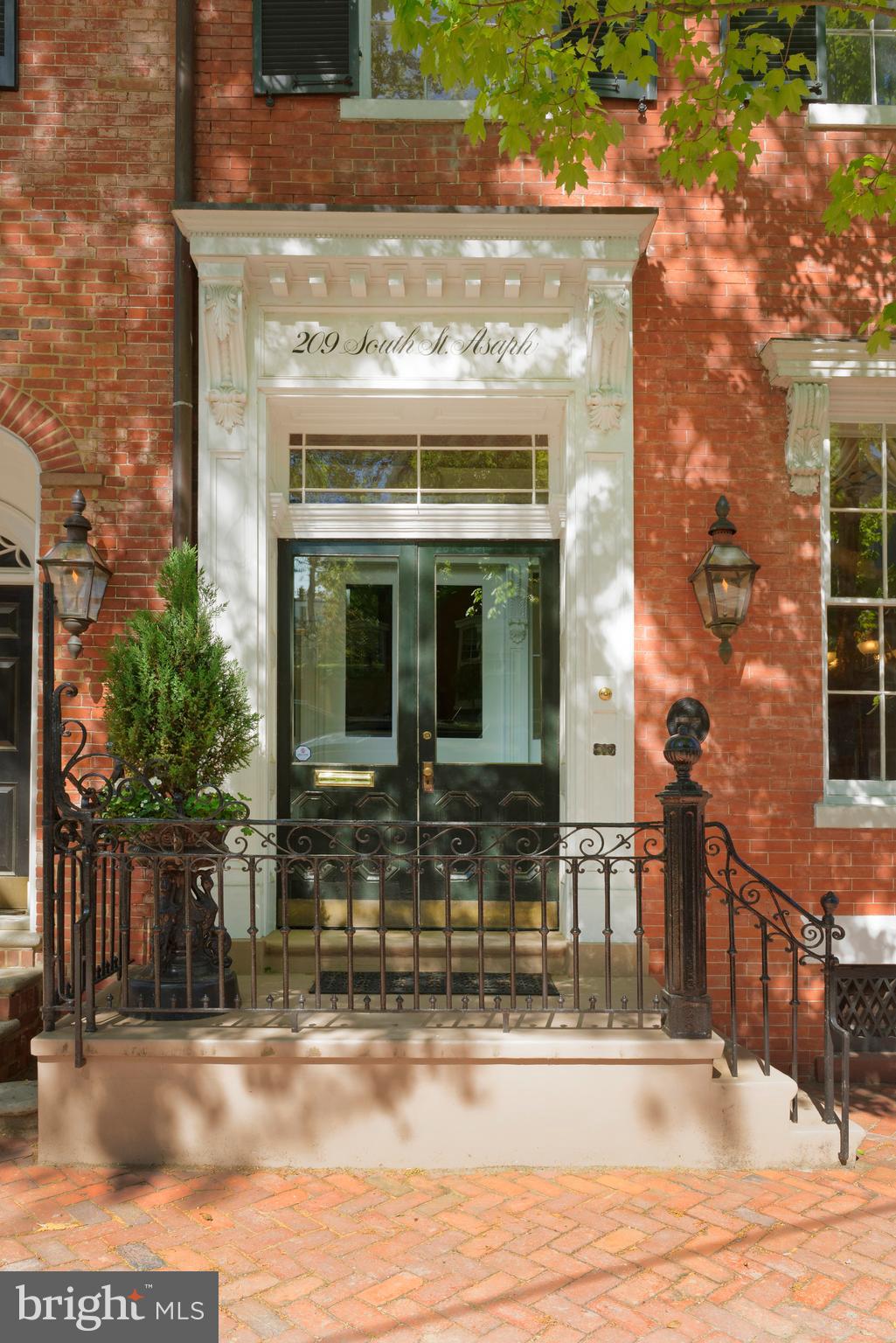 OLD TOWN ALEXANDRIA - Residential