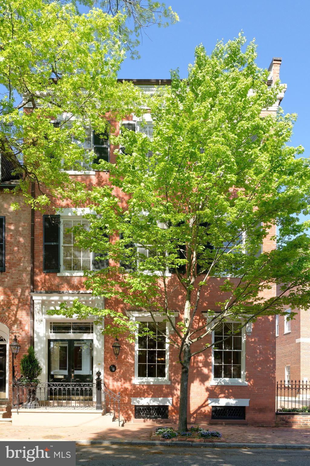 OLD TOWN ALEXANDRIA - Residential