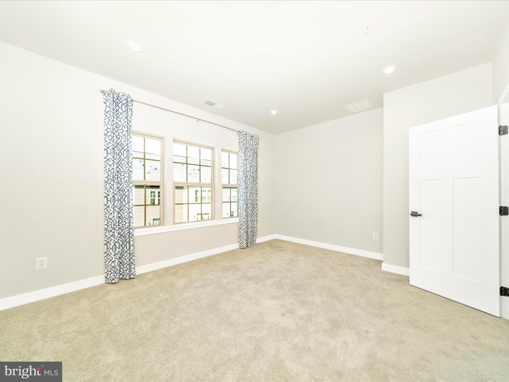 MONTGOMERY VILLAGE - Residential