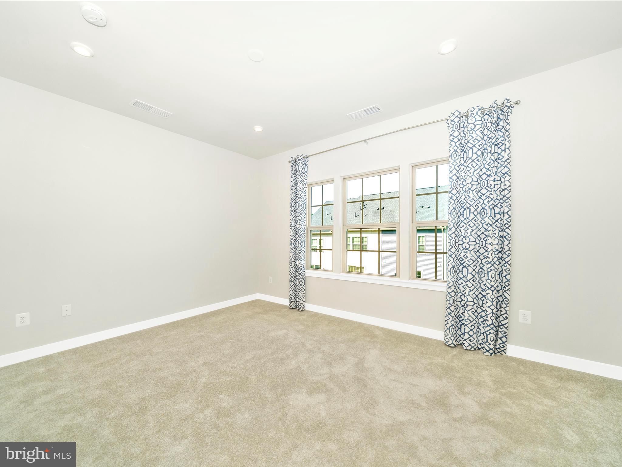 MONTGOMERY VILLAGE - Residential