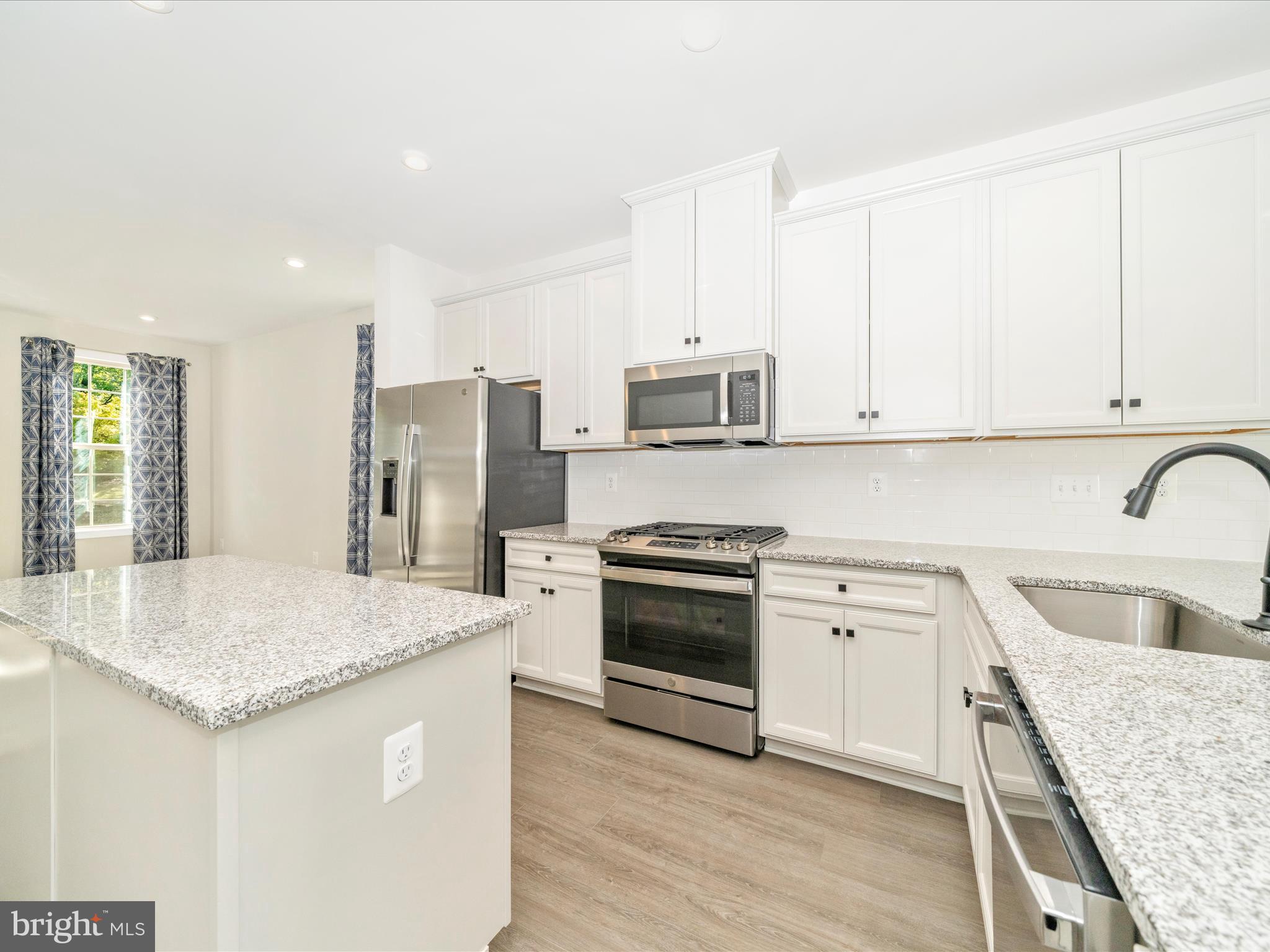 MONTGOMERY VILLAGE - Residential