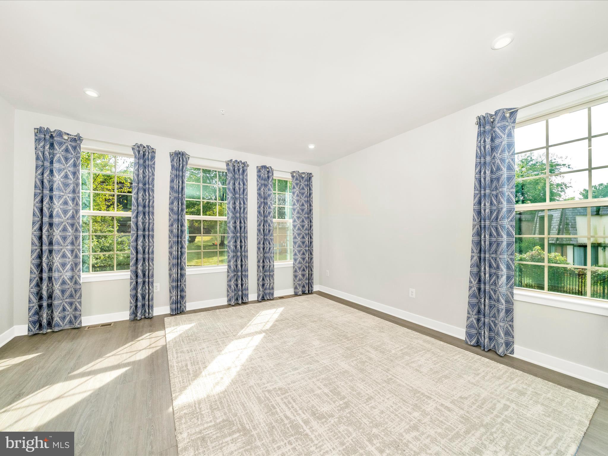 MONTGOMERY VILLAGE - Residential