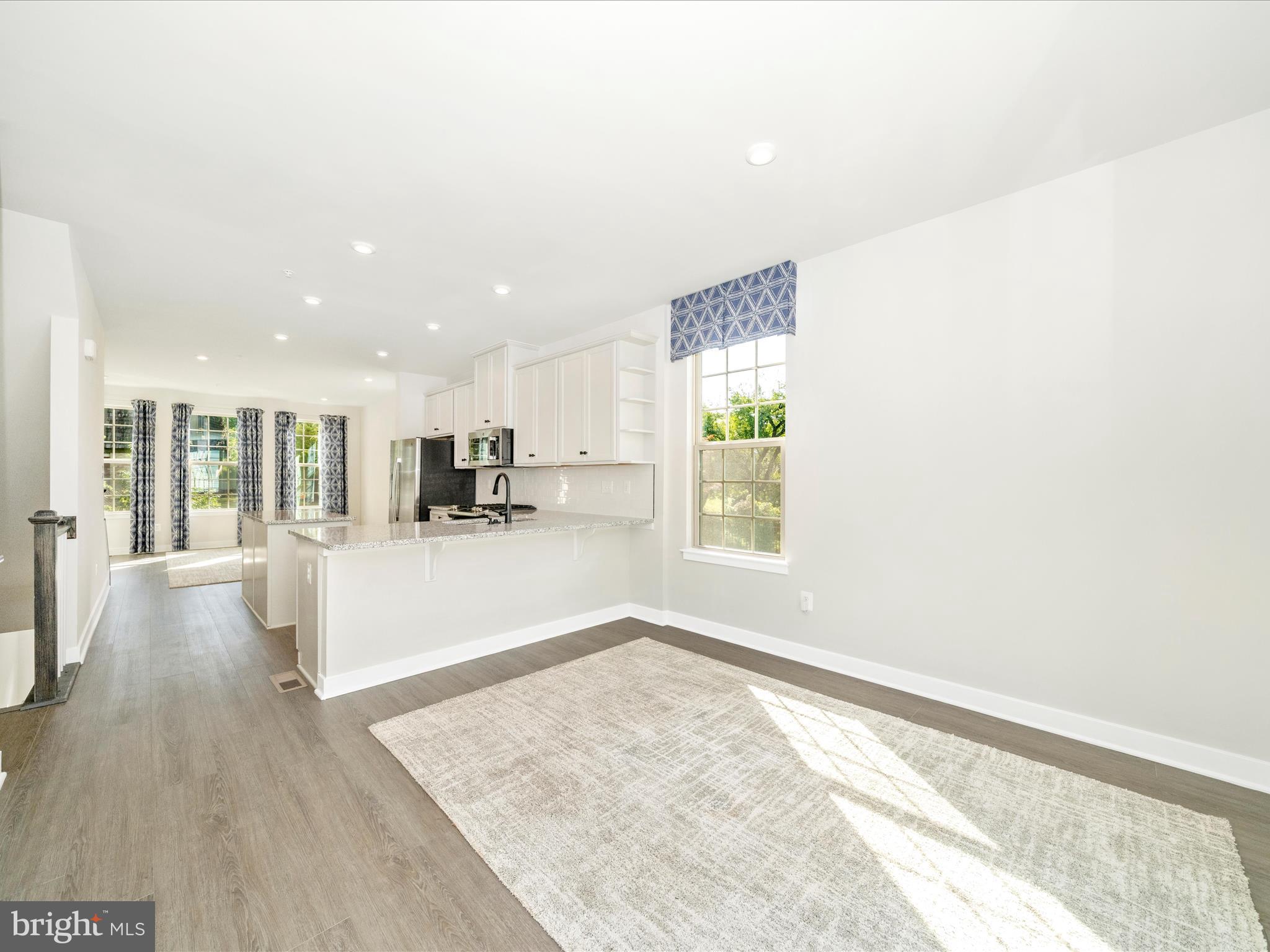 MONTGOMERY VILLAGE - Residential