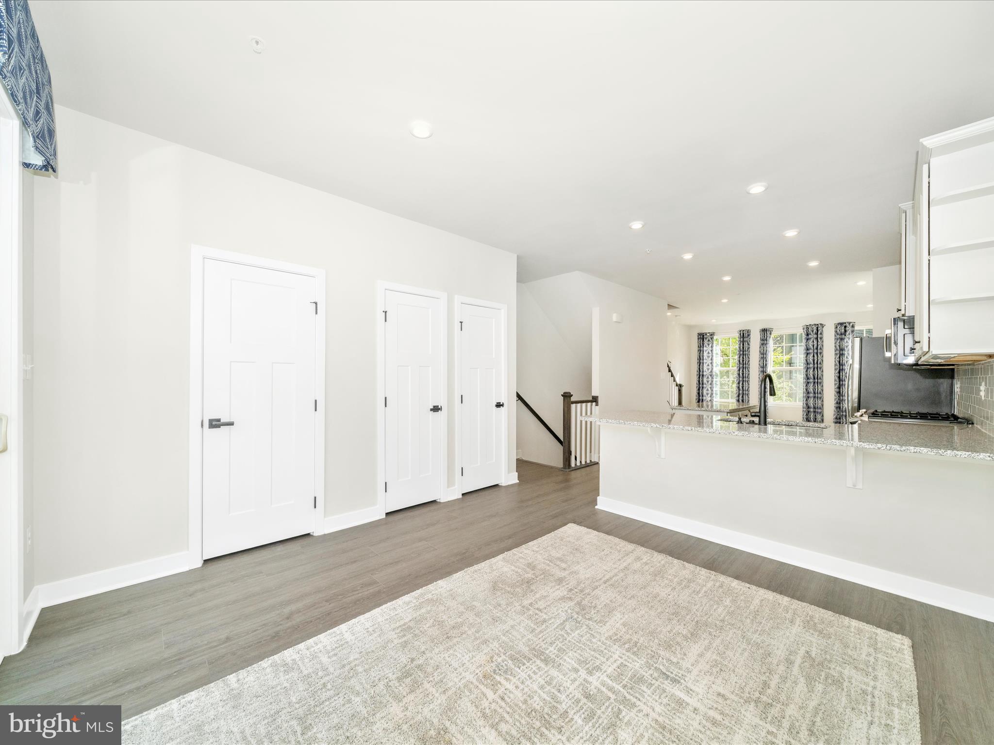 MONTGOMERY VILLAGE - Residential