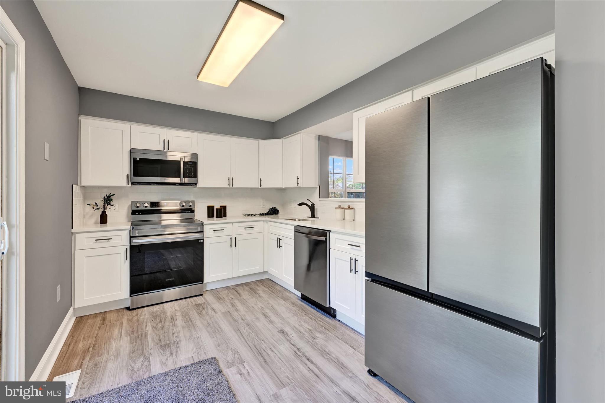 AVONDALE RUN - Residential
