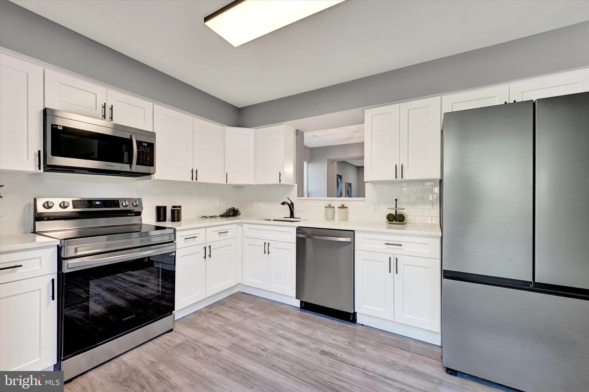 AVONDALE RUN - Residential