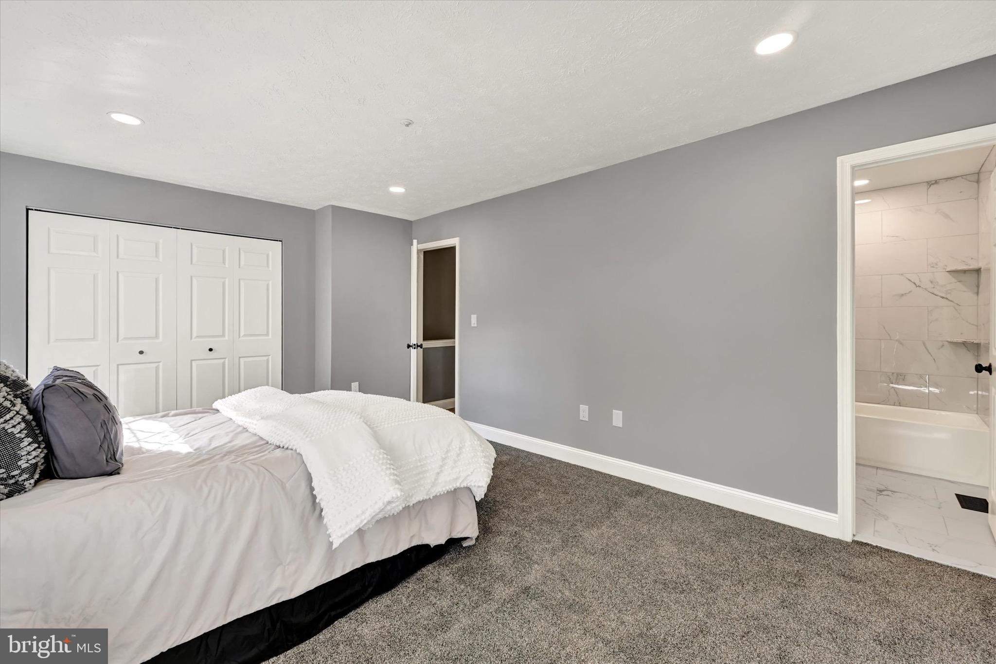 AVONDALE RUN - Residential