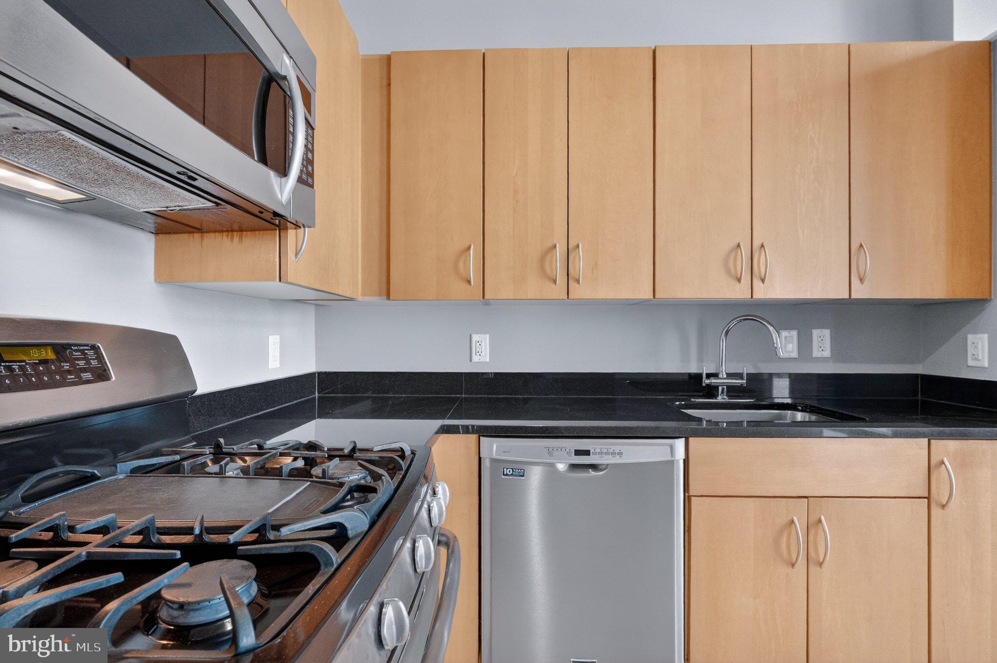 811 4TH STREET NW 814