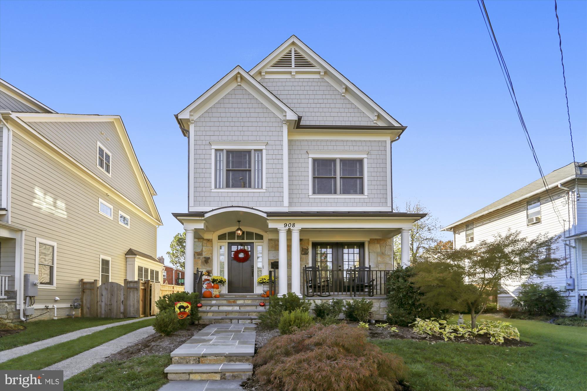 CLARENDON - Residential