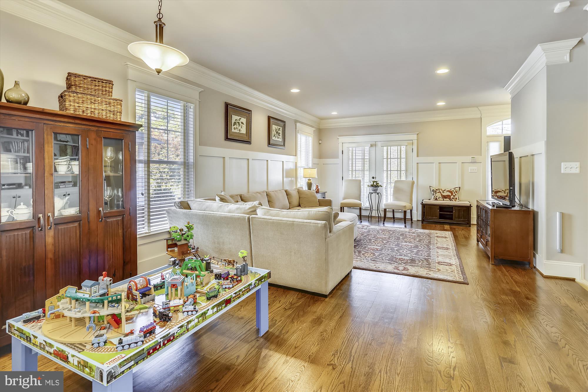 CLARENDON - Residential