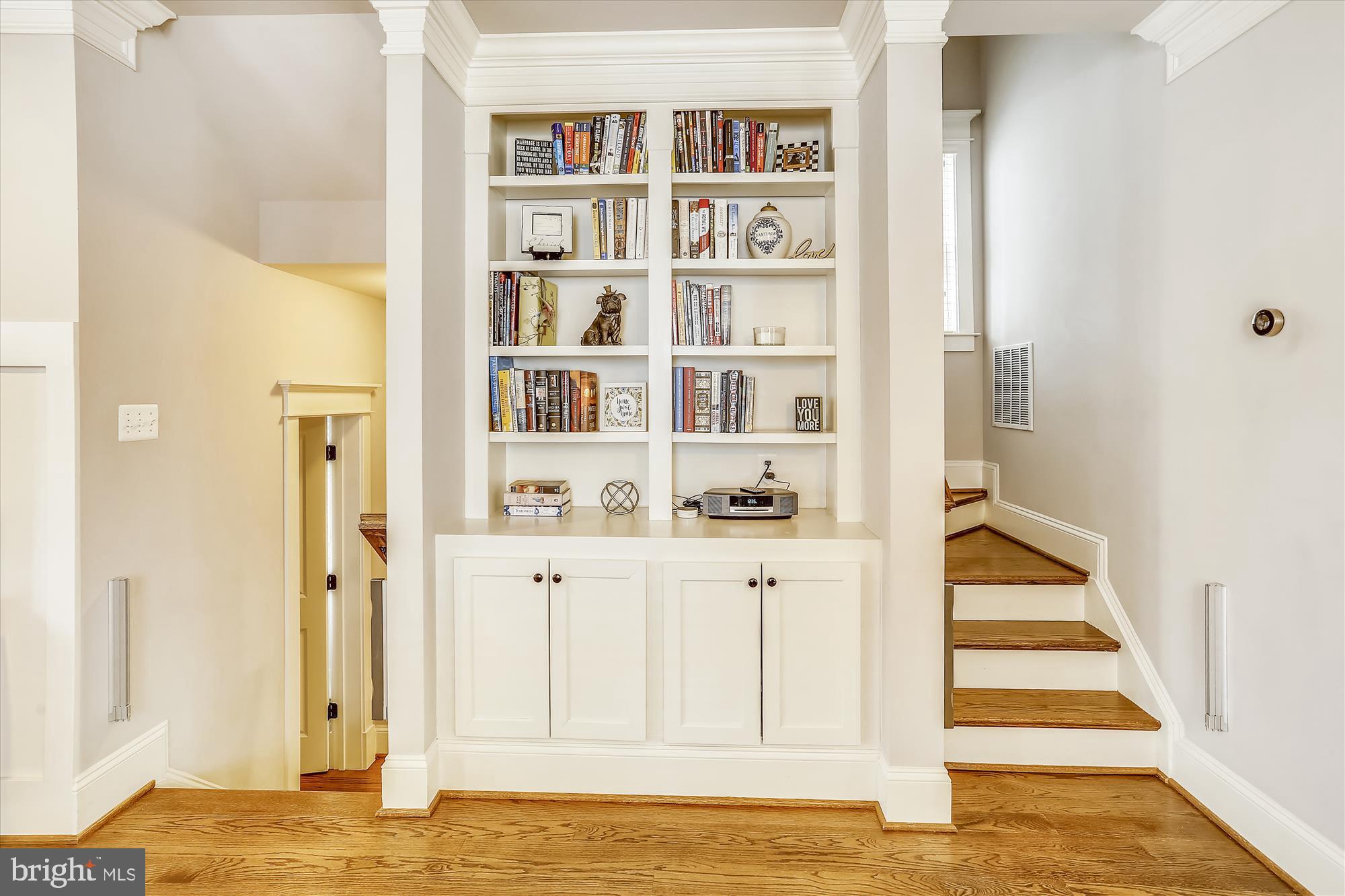 CLARENDON - Residential