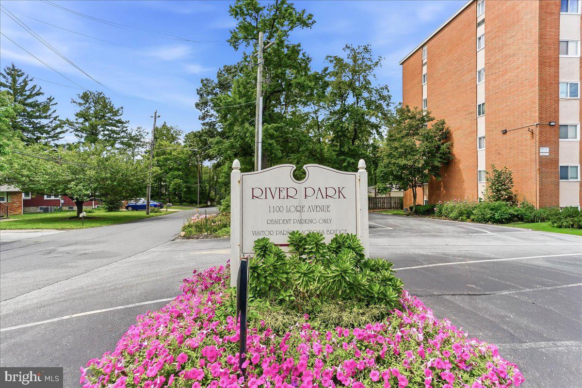 1100 LORE AVENUE 402
