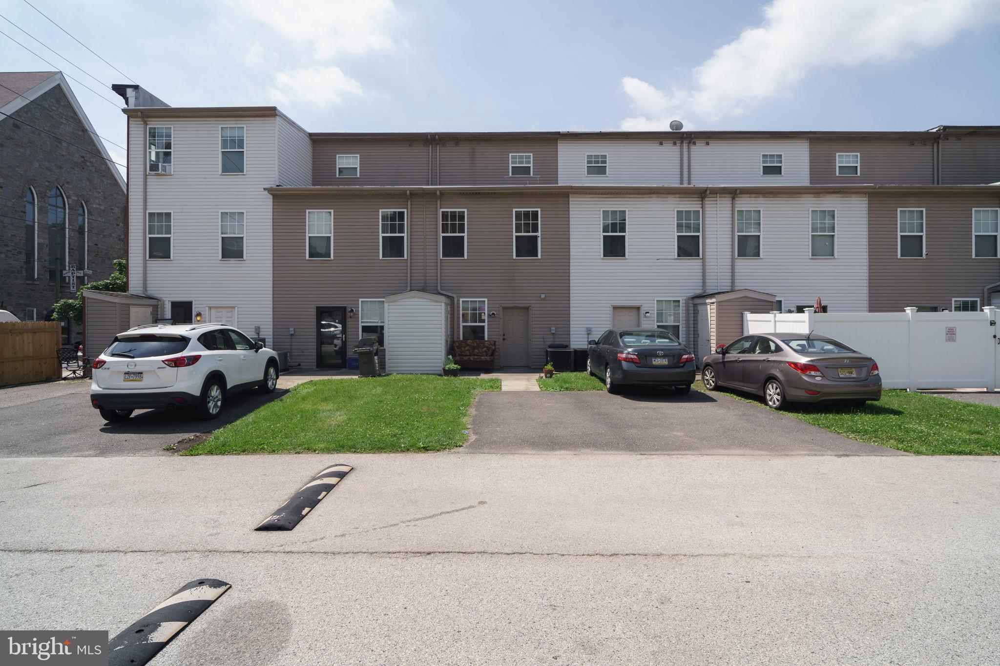 BELLA VISTA - Residential Lease