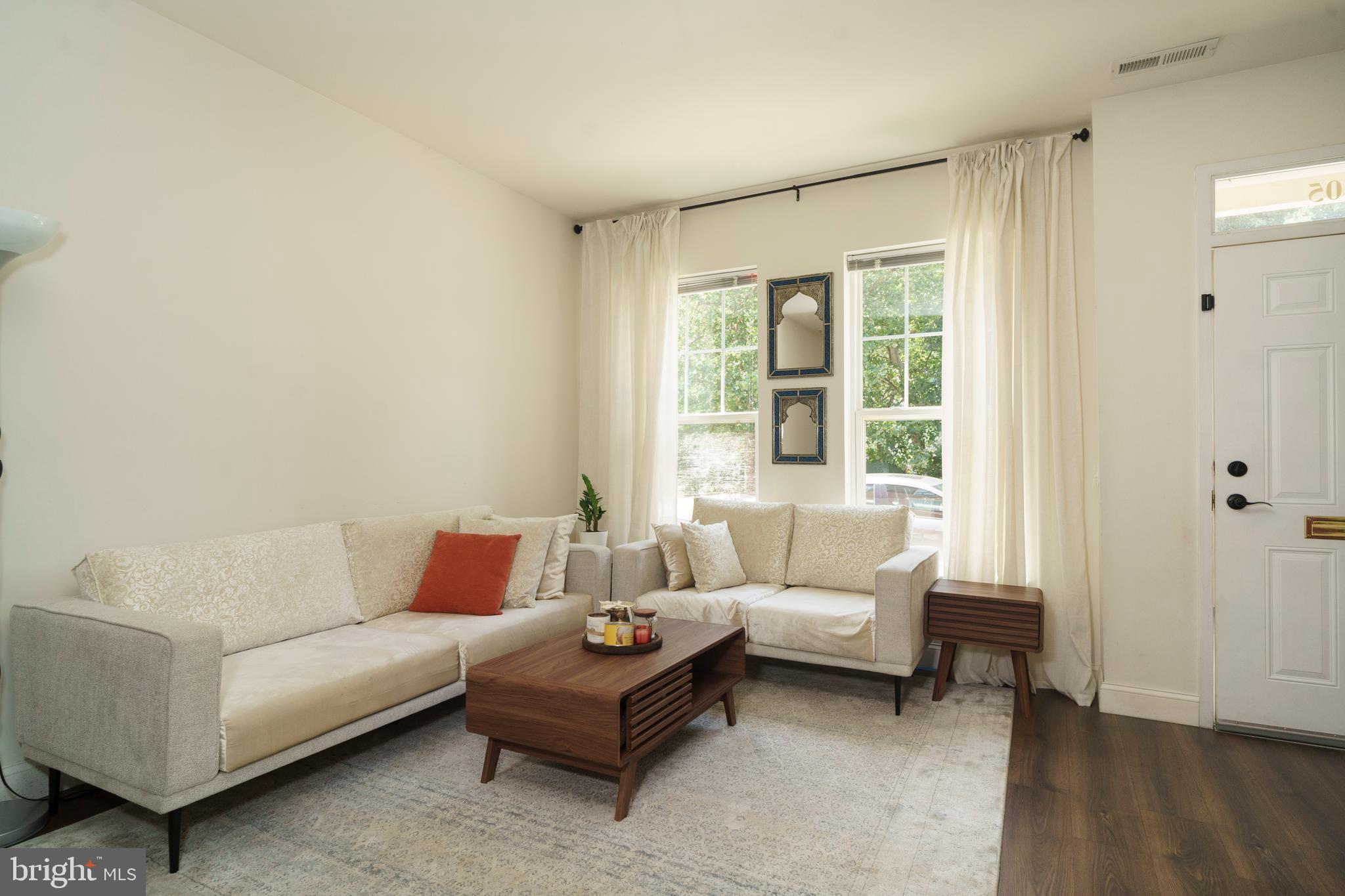 BELLA VISTA - Residential Lease