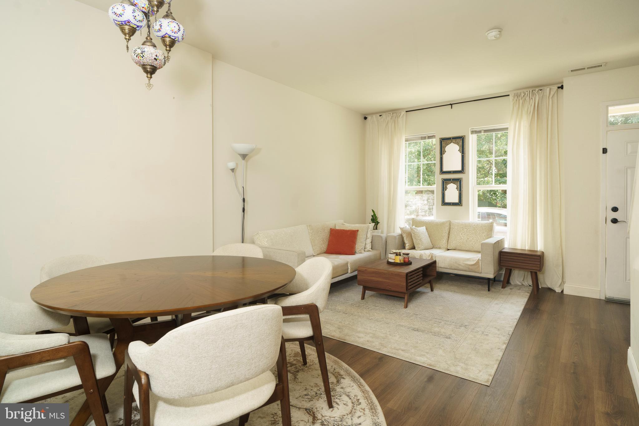 BELLA VISTA - Residential Lease