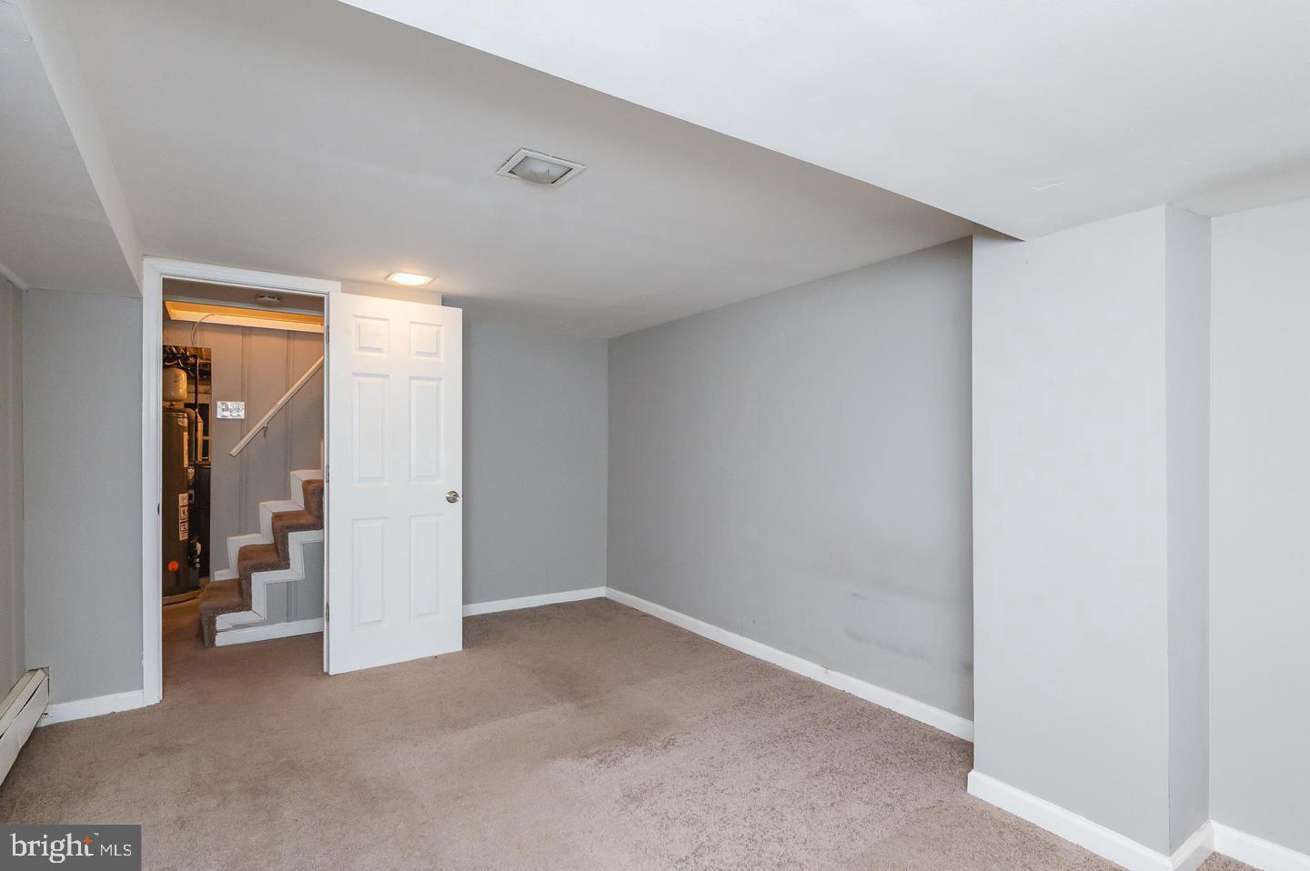 HAMPDEN HISTORIC DISTRICT - Residential