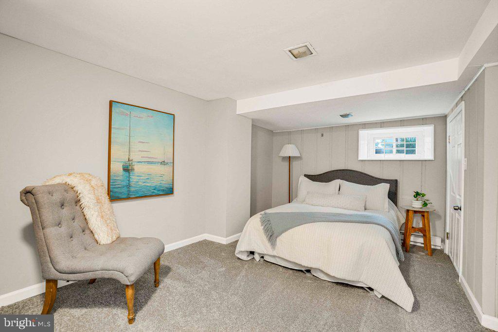 HAMPDEN HISTORIC DISTRICT - Residential