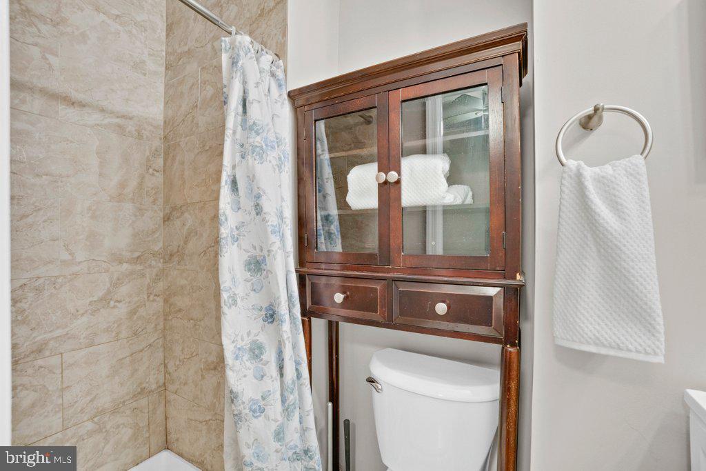 HAMPDEN HISTORIC DISTRICT - Residential