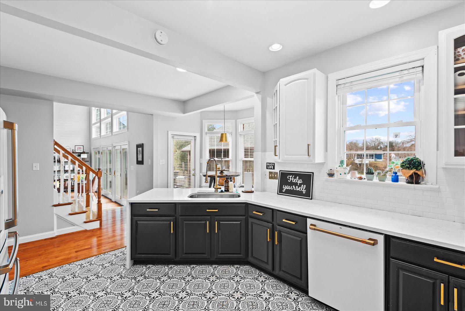 CHURCH POINT - Residential