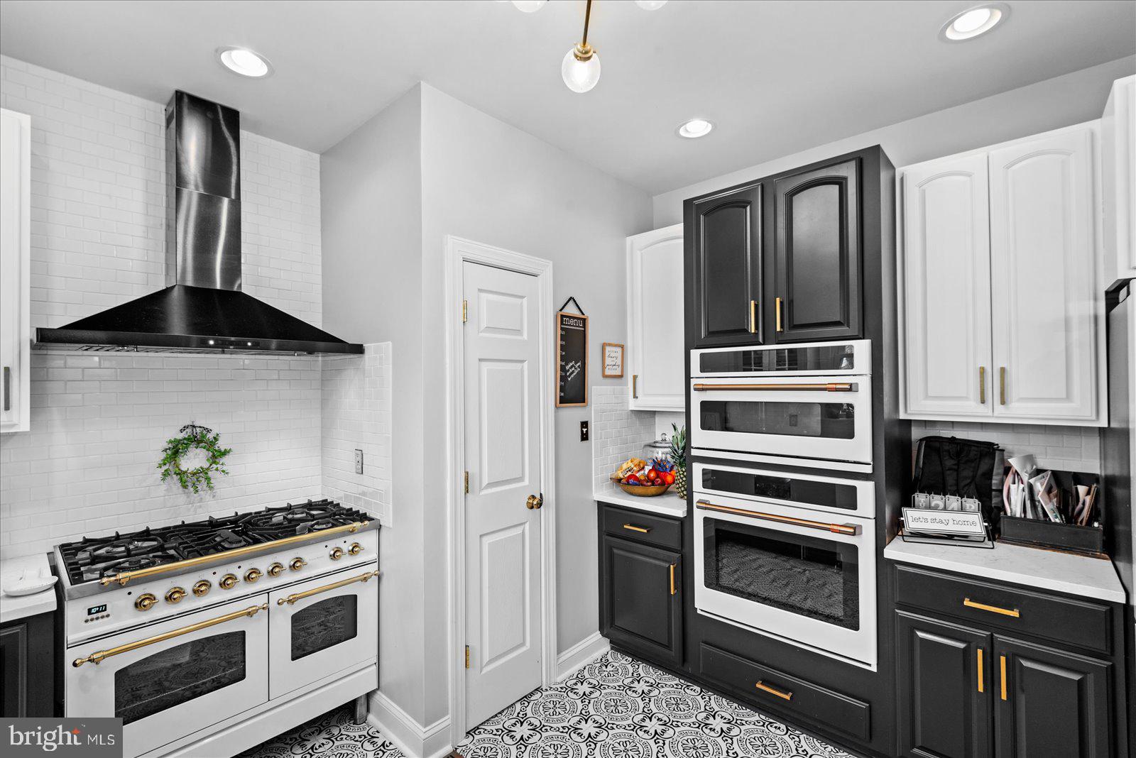 CHURCH POINT - Residential