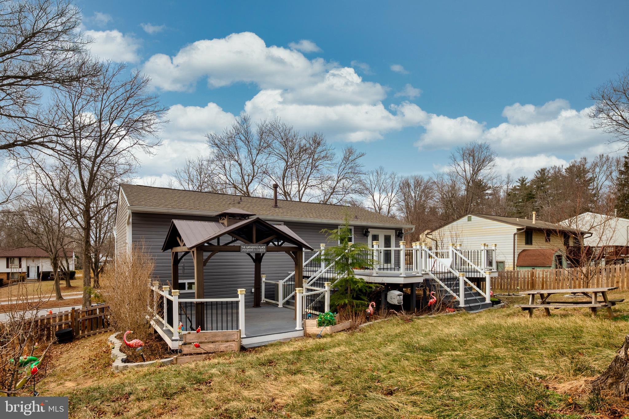 OAKLAND MILLS - Residential