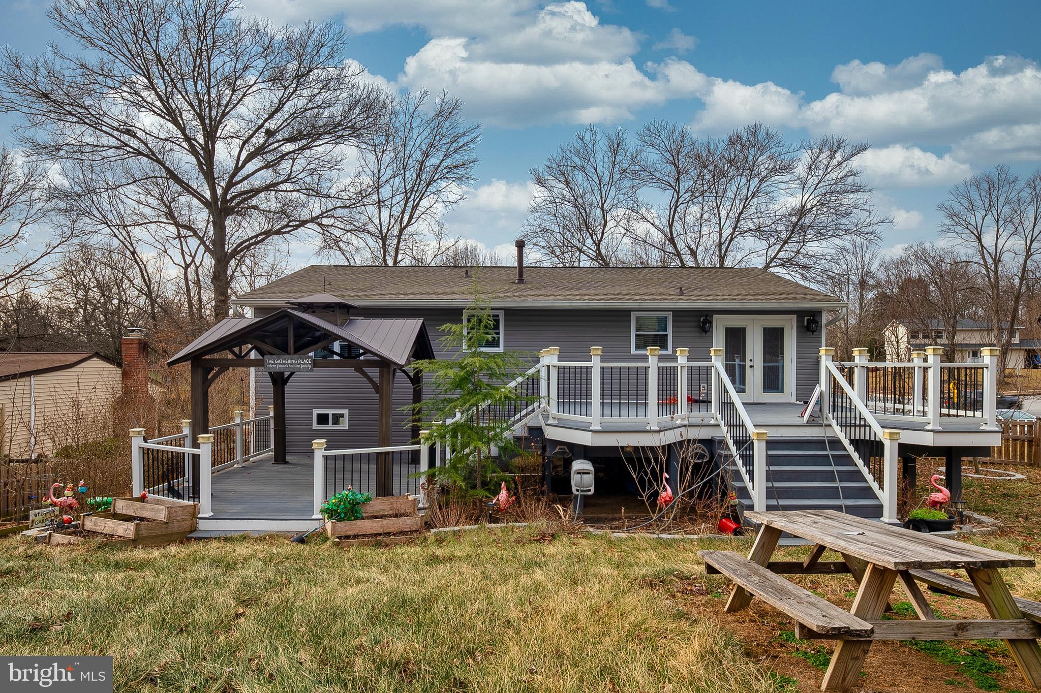 OAKLAND MILLS - Residential