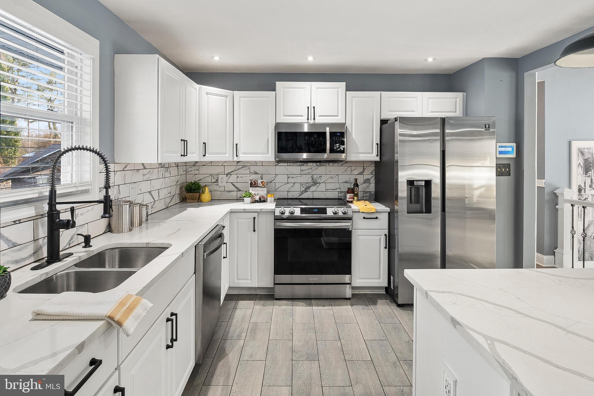 OAKLAND MILLS - Residential