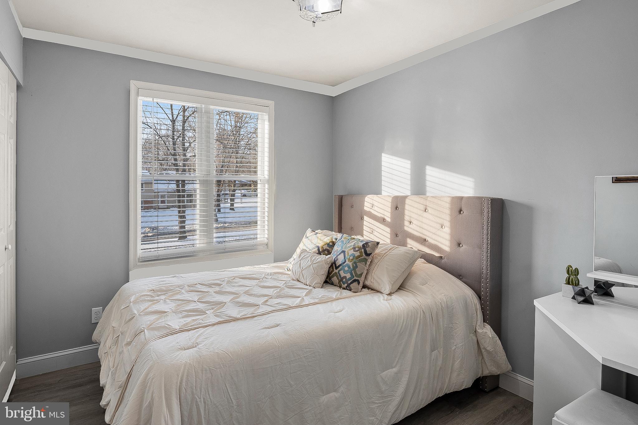 OAKLAND MILLS - Residential