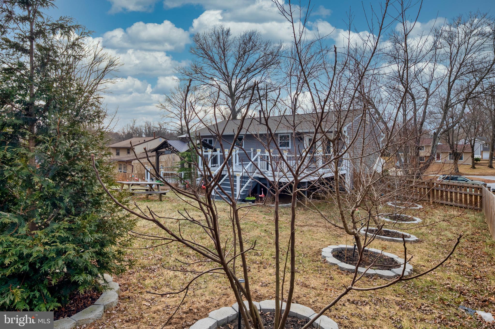 OAKLAND MILLS - Residential